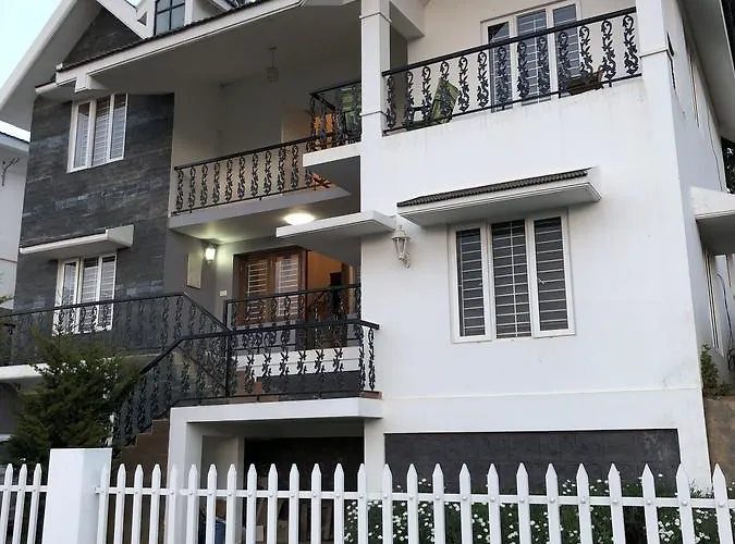 Aanvis Inn Ooty